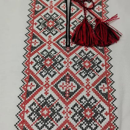 Mens t-shirt with Ukrainian embroidery ornament
