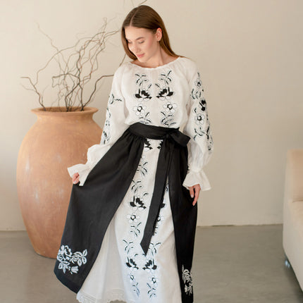 Women’s Ukrainian Embroidered Set – Long Linen Dress & Traditional Plakhta