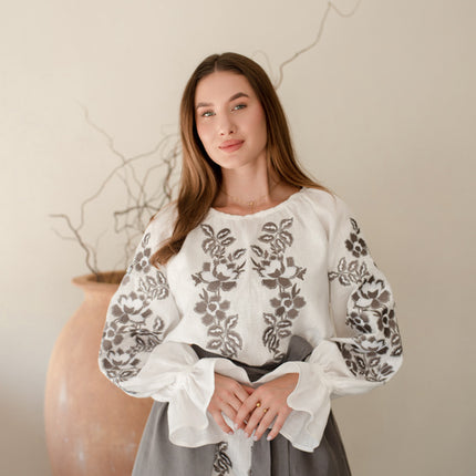 Women’s Ukrainian Embroidered Set – Long Linen Dress & Traditional Plakhta