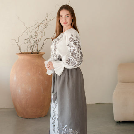 Women’s Ukrainian Embroidered Set – Long Linen Dress & Traditional Plakhta