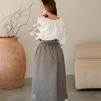 Women’s Ukrainian Embroidered Set – Long Linen Dress & Traditional Plakhta