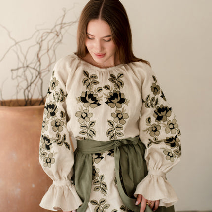 Women’s Ukrainian Embroidered Set – Long Linen Dress & Traditional Plakhta
