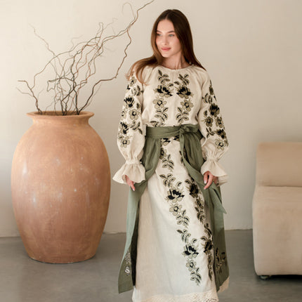 Women’s Ukrainian Embroidered Set – Long Linen Dress & Traditional Plakhta