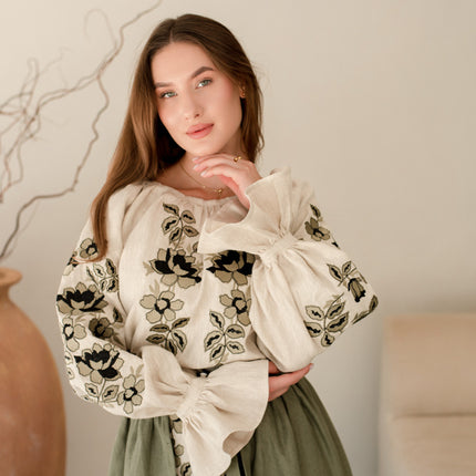Women’s Ukrainian Embroidered Set – Long Linen Dress & Traditional Plakhta