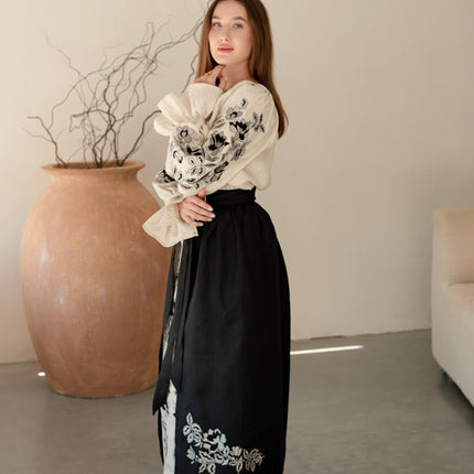 Women’s Ukrainian Embroidered Set – Long Linen Dress & Traditional Plakhta