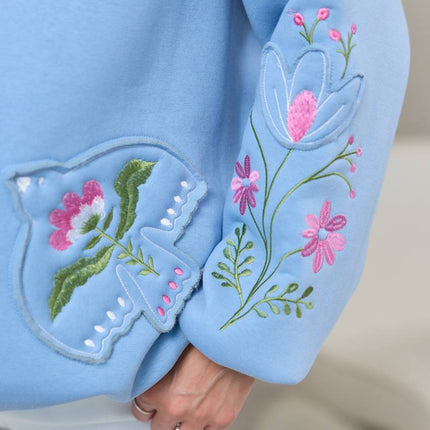 Women’s Oversized Embroidered Hoodie with Floral Appliqué