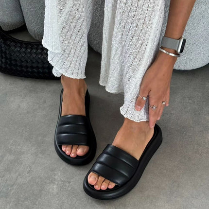 Women's slide sandals made of genuine leather
