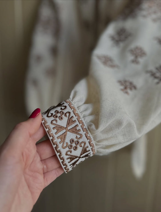 Women's Ukrainian Linen Vyshyvanka with Poltava Embroidery