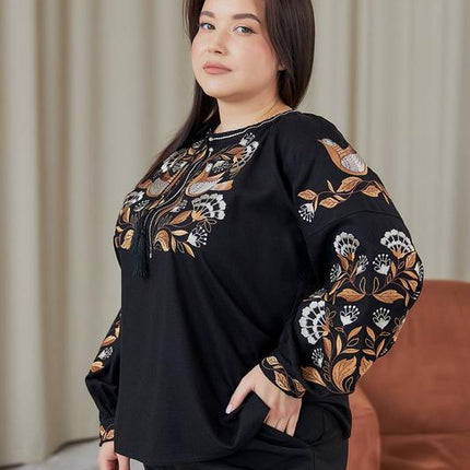 Blouse with embroidery in Ukrainian style