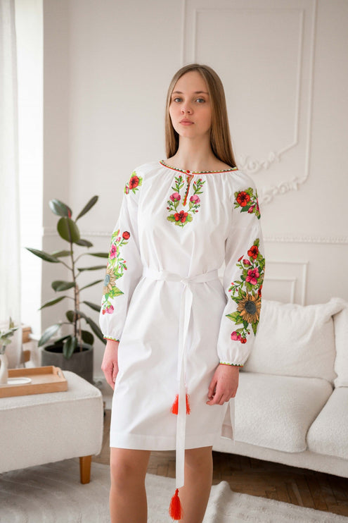 Dress with sunflower embroidery