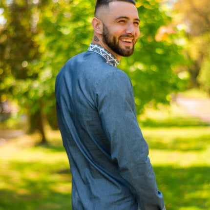 Embroidered men's shirt