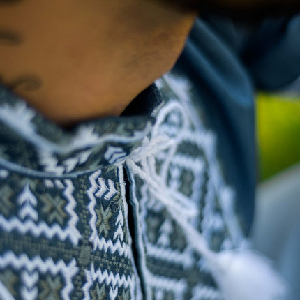 Embroidered men's shirt