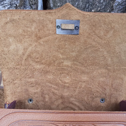 Handmade women's leather bag with gift packaging
