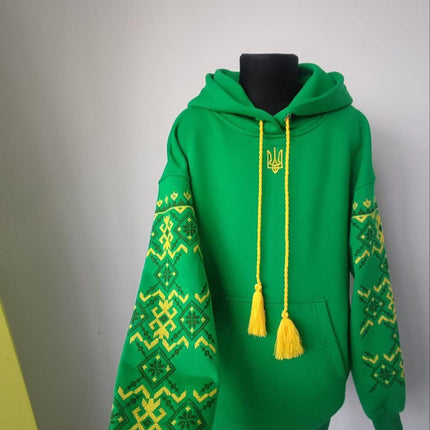 Unisex hoodie with embroidery