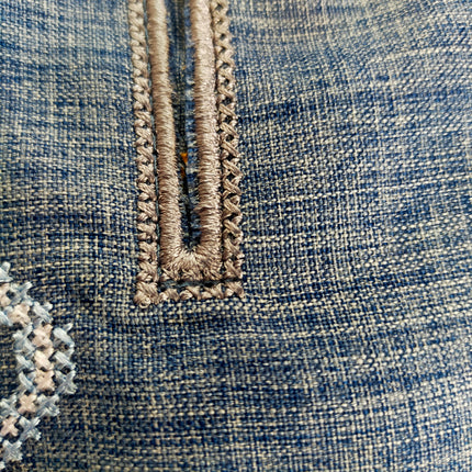 Men's embroidery shirt