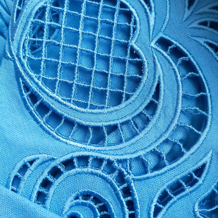 Linen dress with Richelieu embroidery