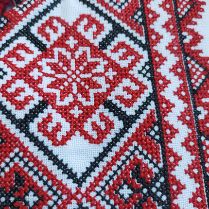 Men's traditional embroidered shirt