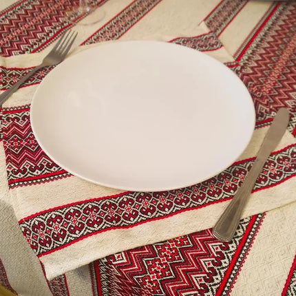 Tablecloth with napkins in Ukrainian style