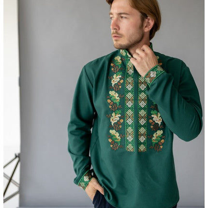 Men's embroidered shirt with oak embroidery