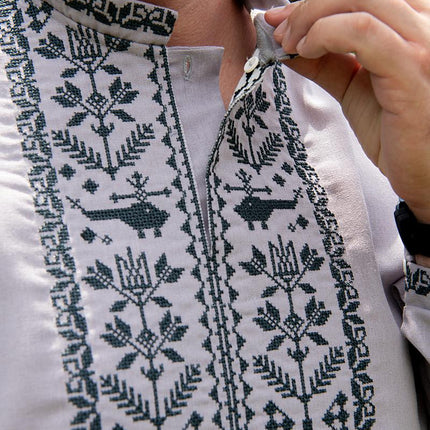 Men's embroidered shirt with a contemporary ornament