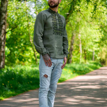Men's vyshyvanka shirt with a linen