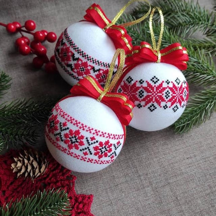 New Year ornament in Ukrainian style