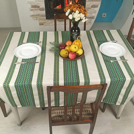 Tablecloth with napkins in Ukrainian style