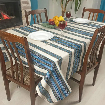 Tablecloth with napkins in Ukrainian style
