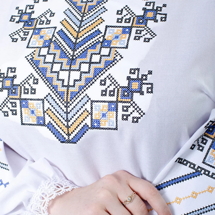 Traditional Ukrainian women's clothing
