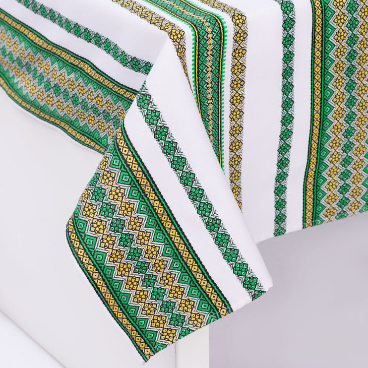 Ukrainian Embroidered Table Set – Green Tablecloth with 6 Napkins