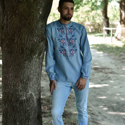 Ukrainian men's shirt vyshyvanka