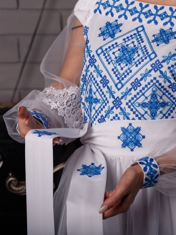 Wedding dress with Ukrainian embroidery VyshyvankaUA Wedding dress with Ukrainian embroidery VyshyvankaUA