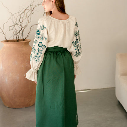 Women’s Ukrainian Embroidered Set – Long Linen Dress & Traditional Plakhta