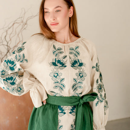 Women’s Ukrainian Embroidered Set – Long Linen Dress & Traditional Plakhta
