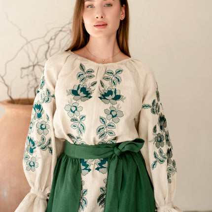 Women’s Ukrainian Embroidered Set – Long Linen Dress & Traditional Plakhta