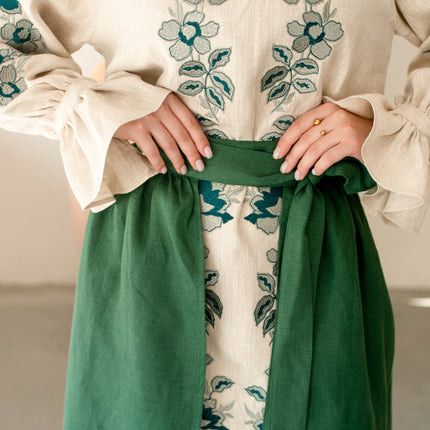 Women’s Ukrainian Embroidered Set – Long Linen Dress & Traditional Plakhta