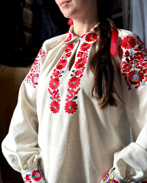 Women’s Ukrainian Linen Vyshyvanka with Red Floral Embroidery