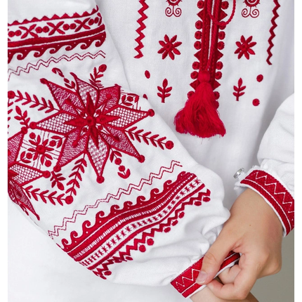 Women’s Ukrainian Vyshyvanka Blouse Zirka