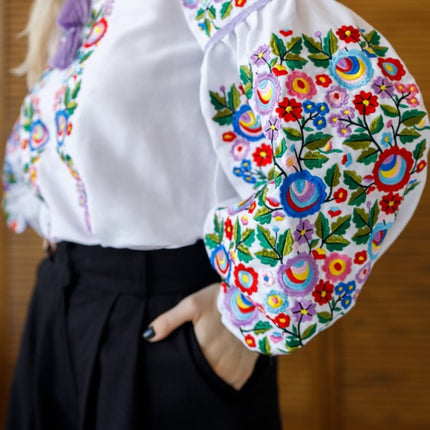 Women's embroidered blouse Bukovyna Flowers