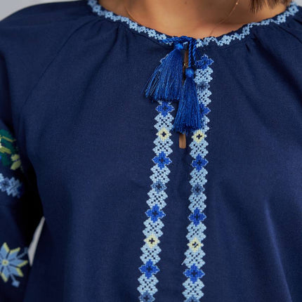 Women's embroidered shirt Unconquered