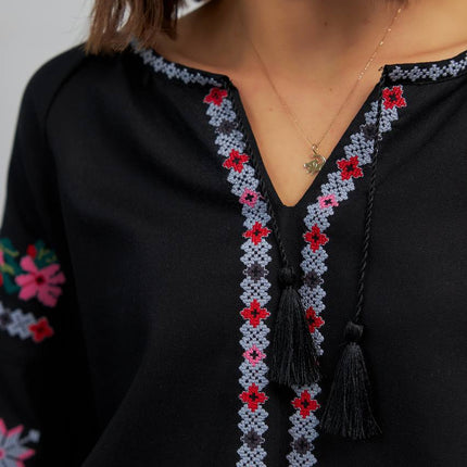 Women's embroidered shirt Unconquered