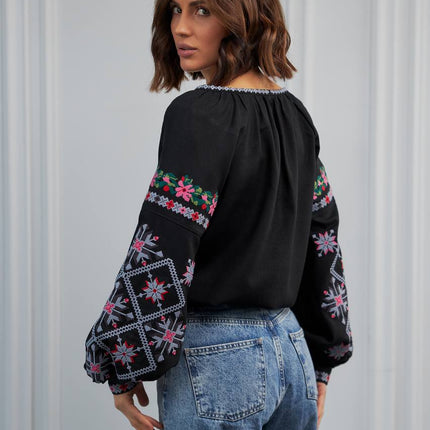 Women's embroidered shirt Unconquered