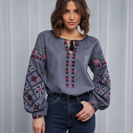 Women's embroidered shirt Unconquered