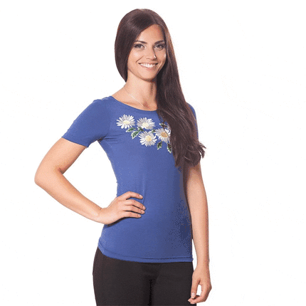 Women's embroidered t-shirt