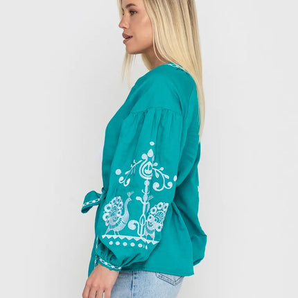 Women's embroidery blouse with a floral pattern