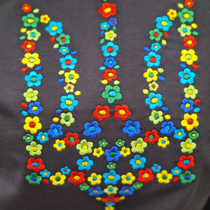 Women's t-shirt embroidered with a trident