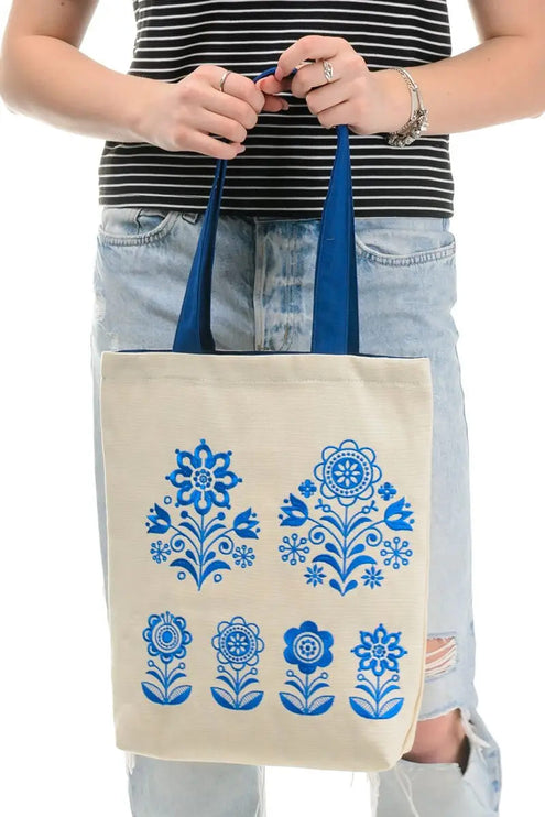 Shopper bag with embroidery