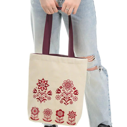 Shopper bag with embroidery