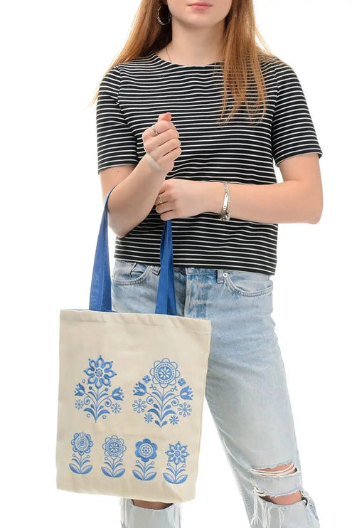 Shopper bag with embroidery