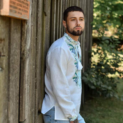 Mens linen vyshyvanka shirt with long sleeves